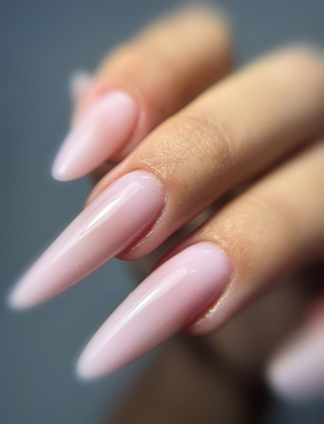 Stiletto nude glossy, finition miroir